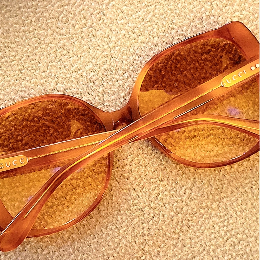 Gucci sun glasses